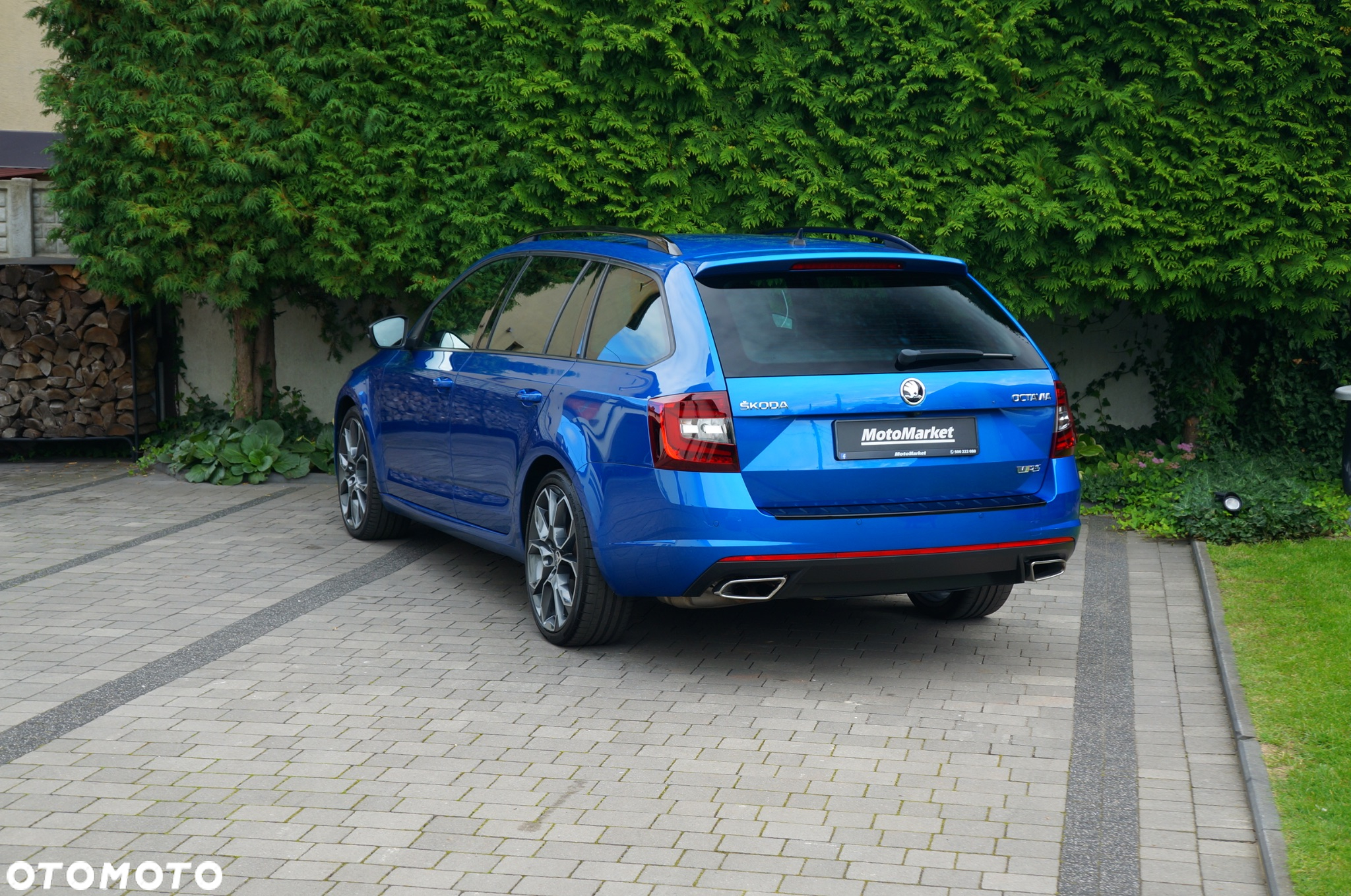 Skoda Octavia Combi 2.0 TDI DSG RS - 21