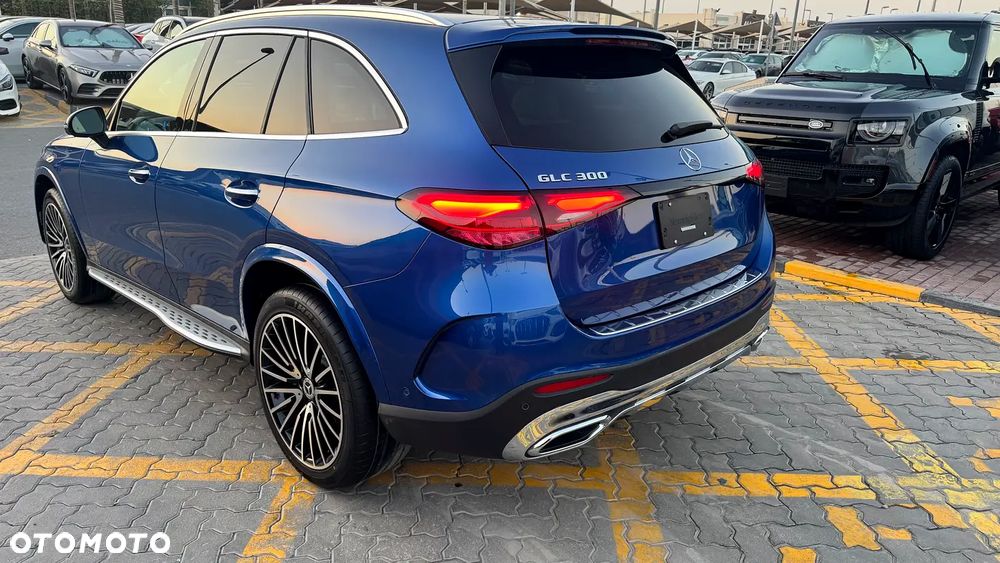 Mercedes-Benz GLC 300 4Matic 9G-TRONIC - 4