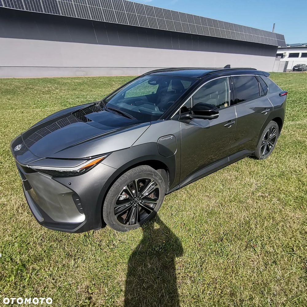 Toyota bZ4X - 2