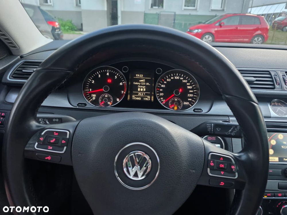 Volkswagen Passat 1.4 TSI Comfortline - 8