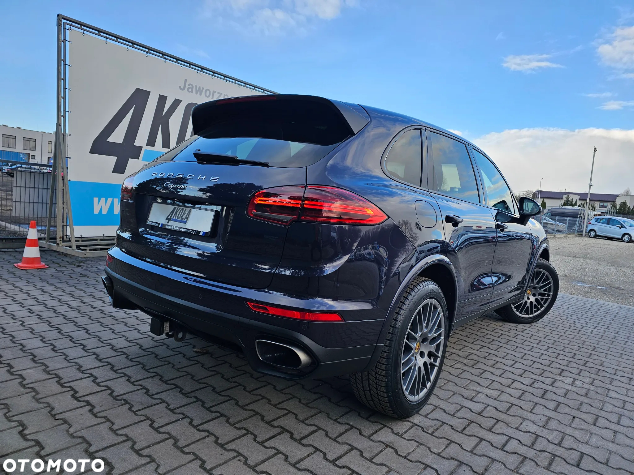 Porsche Cayenne Platinum Edition - 3