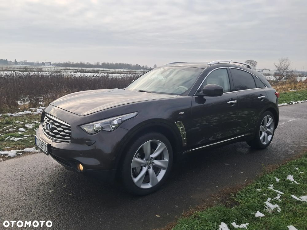 Infiniti FX - 5