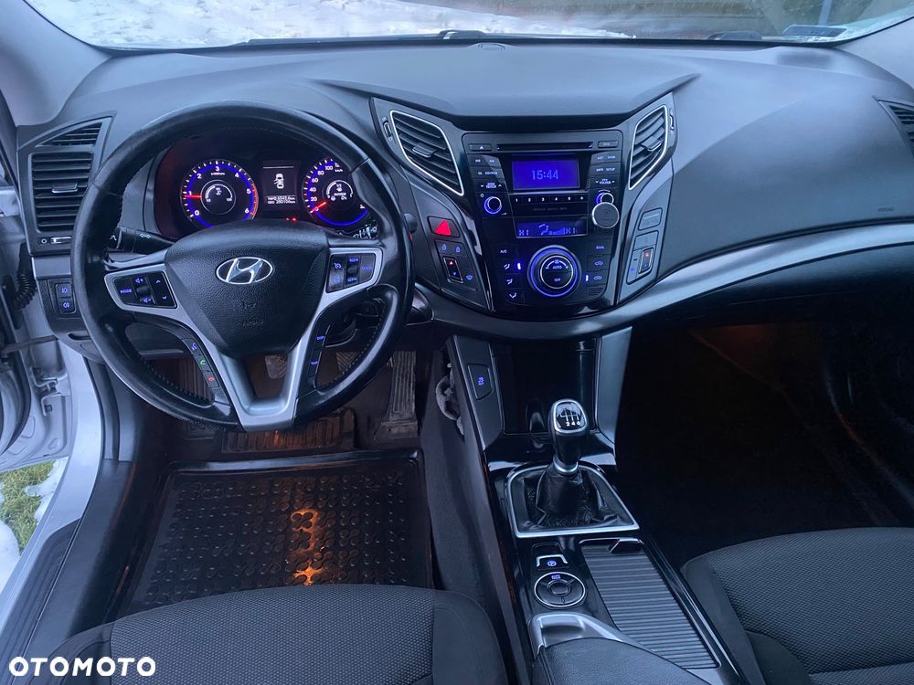 Hyundai i40 1.7 CRDi Comfort - 12