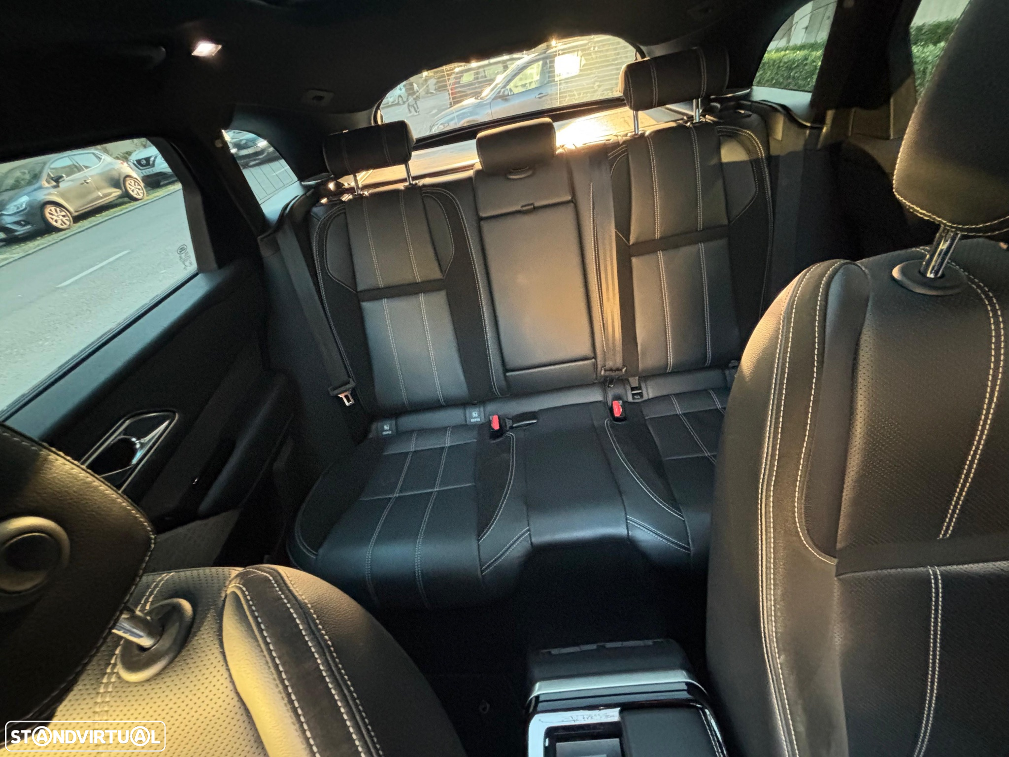Land Rover Range Rover Velar 3.0 D R-Dynamic - 11