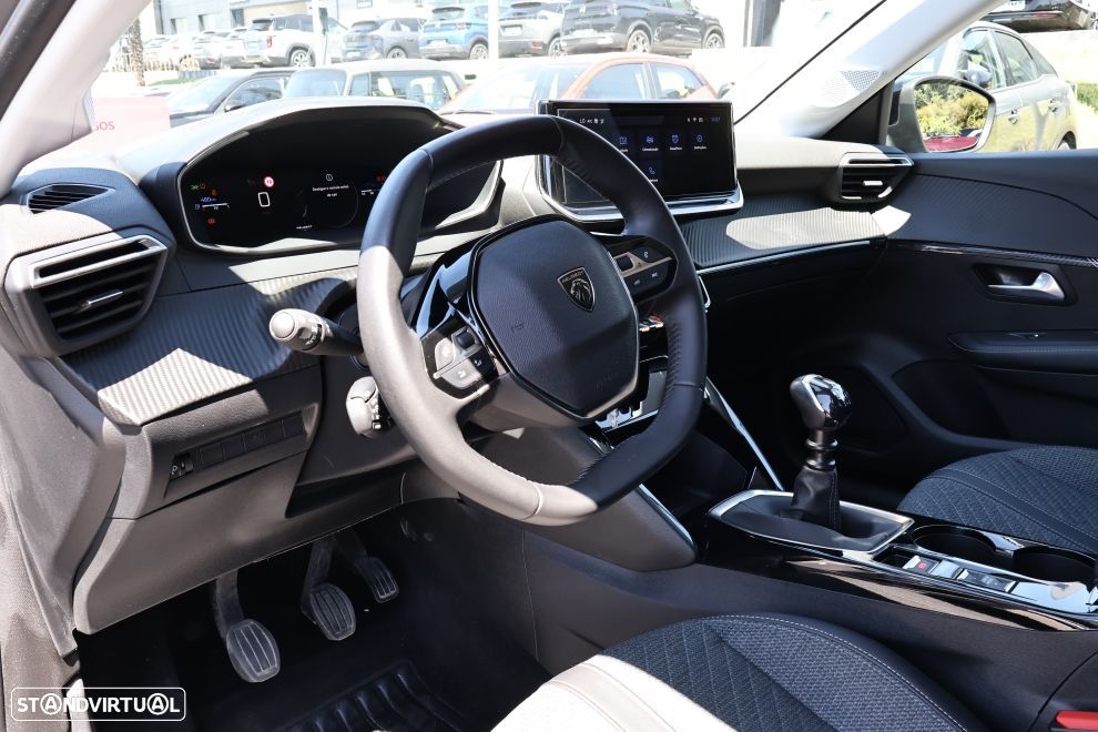 Peugeot 208 1.2 PureTech Allure - 13