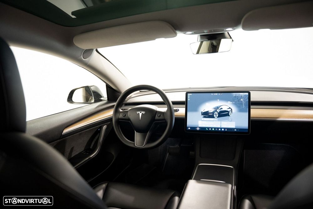 Tesla Model 3 Long Range Tração Traseira - 4