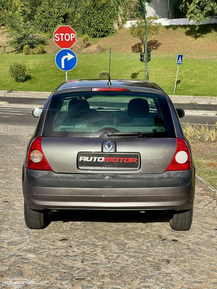 Renault Clio 1.5 dCi Authentique - 7