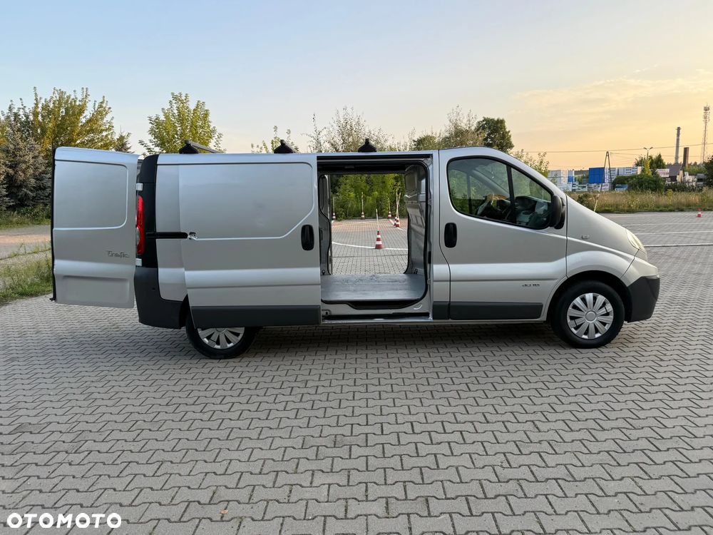 Opel VIVARO - 22