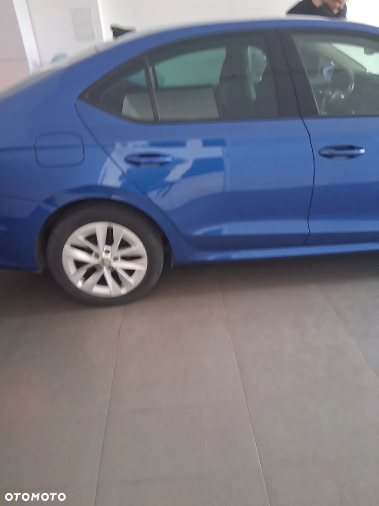Skoda Octavia 1.5 TSI ACT Active - 4