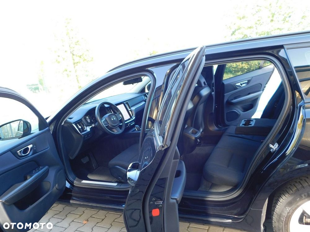 Volvo V60 B3 B DKG Essential - 18