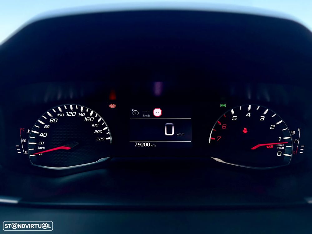 Peugeot 2008 1.2 PureTech Allure - 22