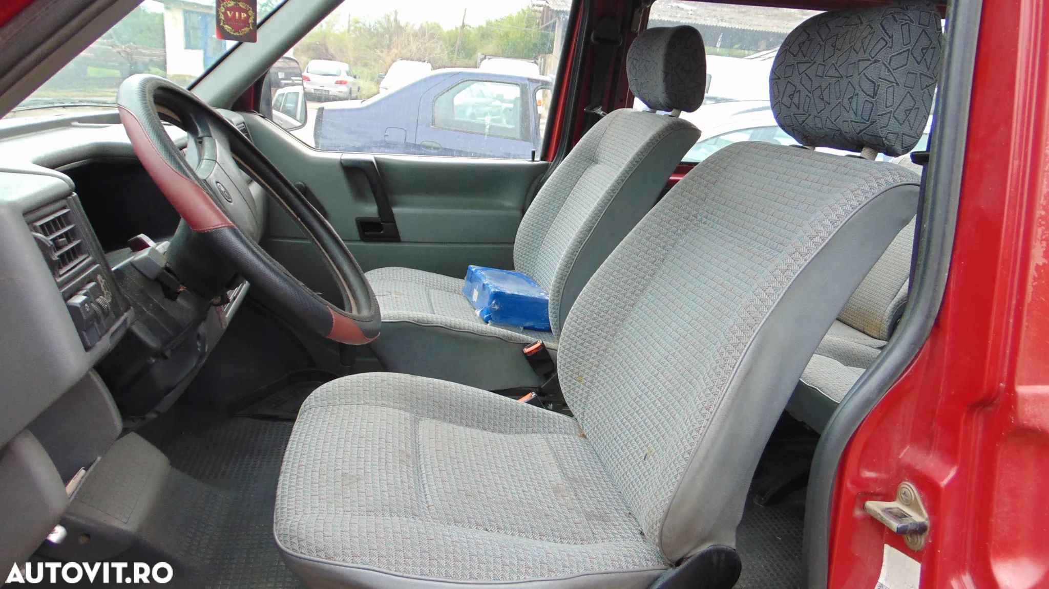 Set Scaune fata rand 1,rand 2,rand 3 de VW T4 Caravelle an 1997 in stare impecabila. - 1