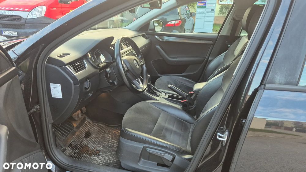 Skoda Octavia Scout 2.0 TDI 4x4 DSG - 12