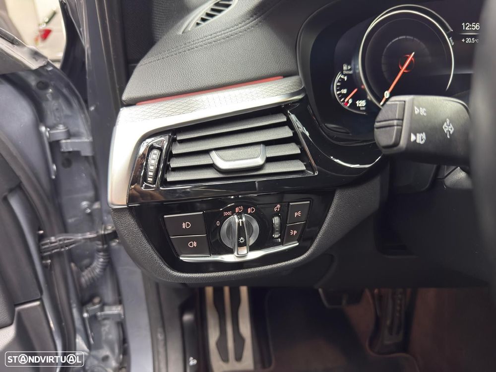 BMW 520 d Pack M Auto - 27