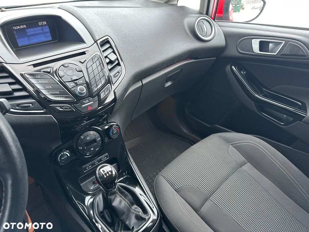 Ford Fiesta - 19