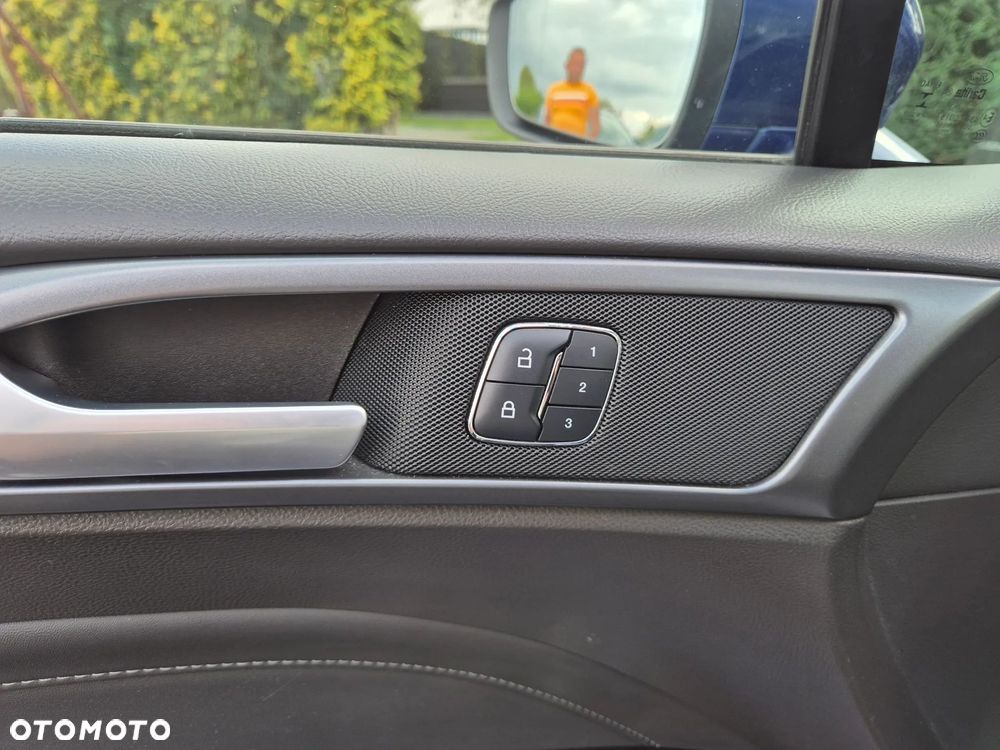 Ford Mondeo 2.0 TDCi STart-Stopp ST-Line - 10