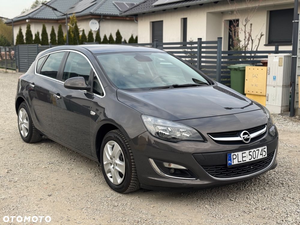 Opel Astra 1.4 T Cosmo - 4