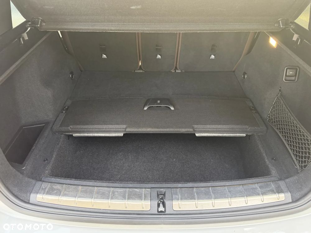 BMW X1 xDrive28i xLine - 12