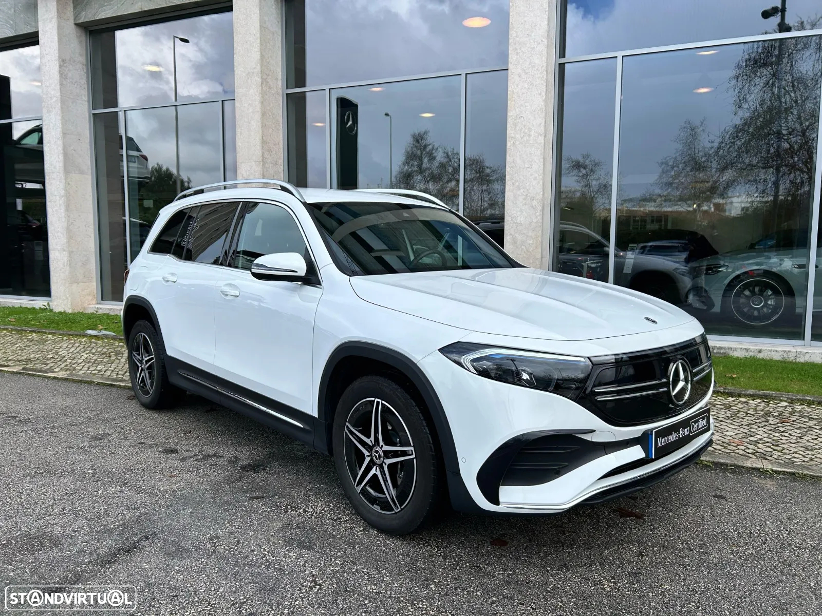Mercedes-Benz EQB 350 4Matic AMG Line - 10