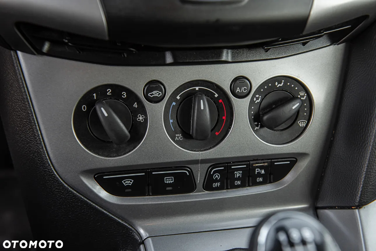 Ford Focus - 21