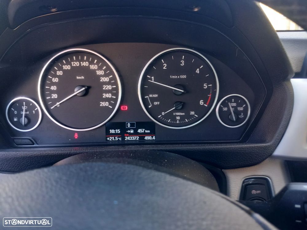 BMW 320 d Line Sport - 17