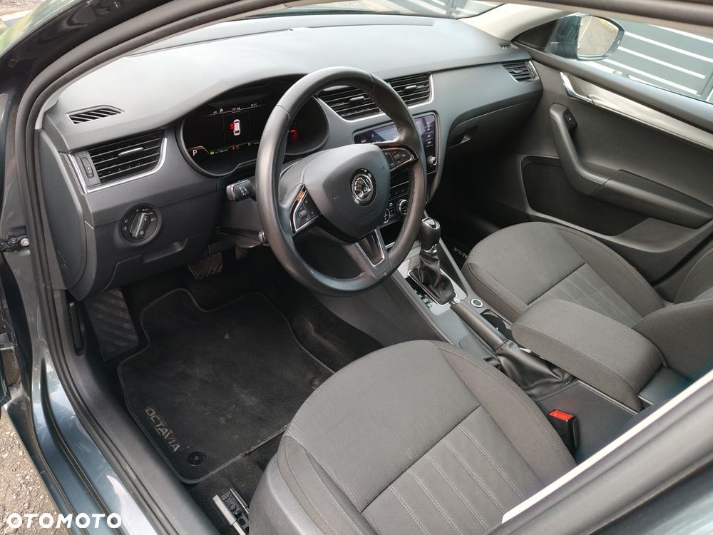 Skoda Octavia - 10