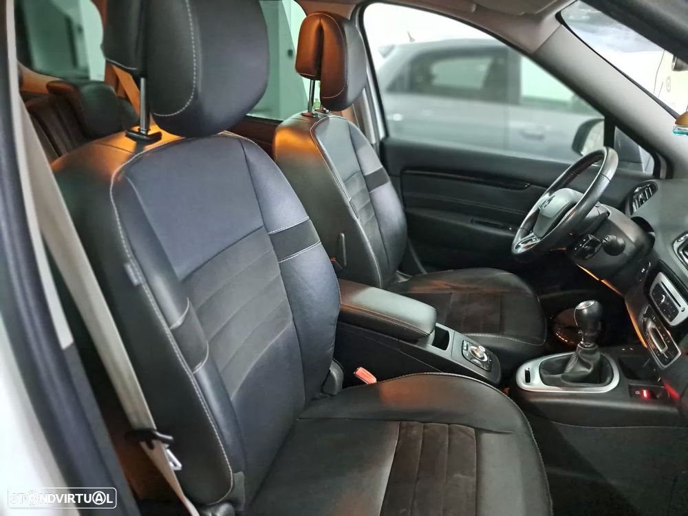 Renault Grand Scénic 1.6 dCi Bose Edition SS - 16