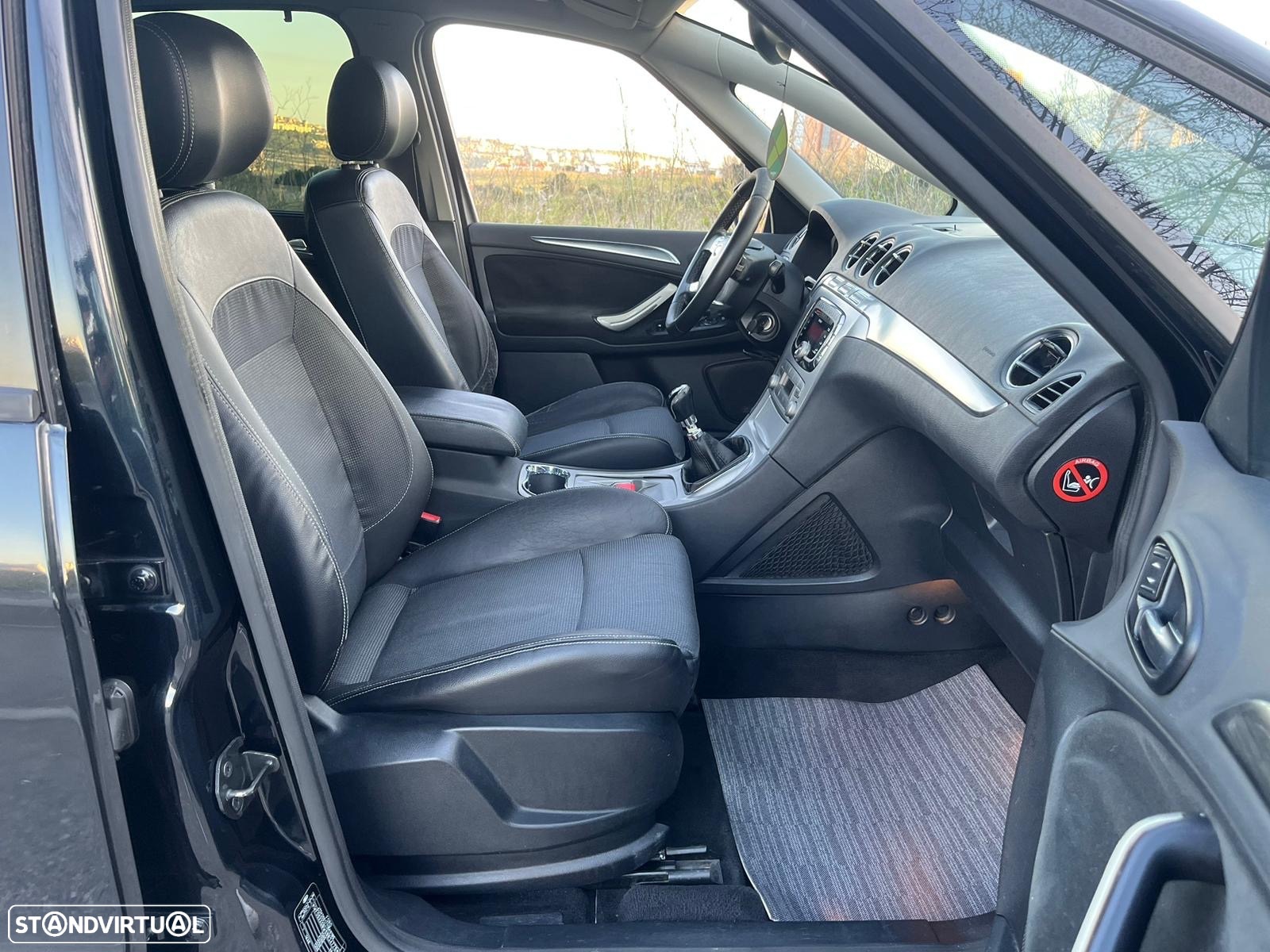 Ford S-Max 2.0 TDCi Titanium 7L - 12