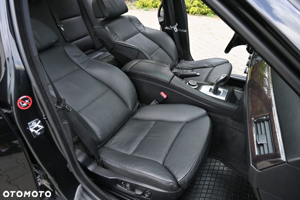 BMW Seria 5 530d Edition Sport - 32