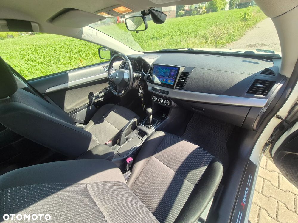 Mitsubishi Lancer 1.5 Invite - 20