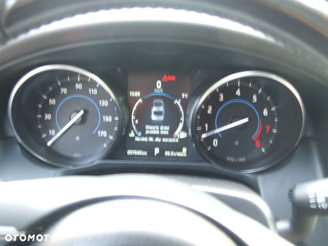 Jaguar XF 35t Prestige - 22