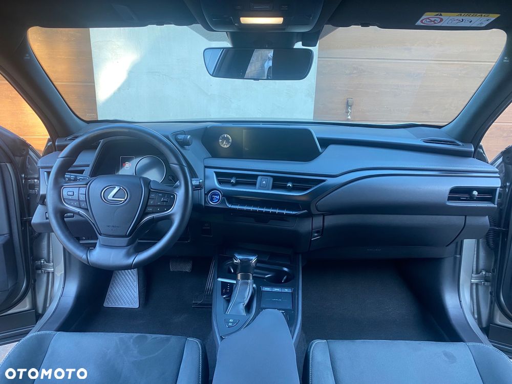Lexus UX 250h GPF Business Edition 2WD - 15