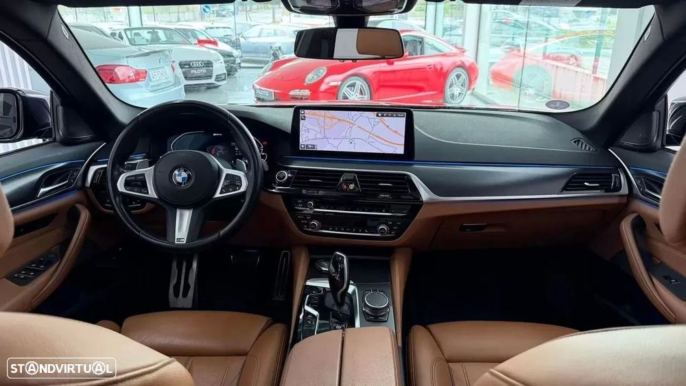 BMW 530 e Pack Desportivo M - 19