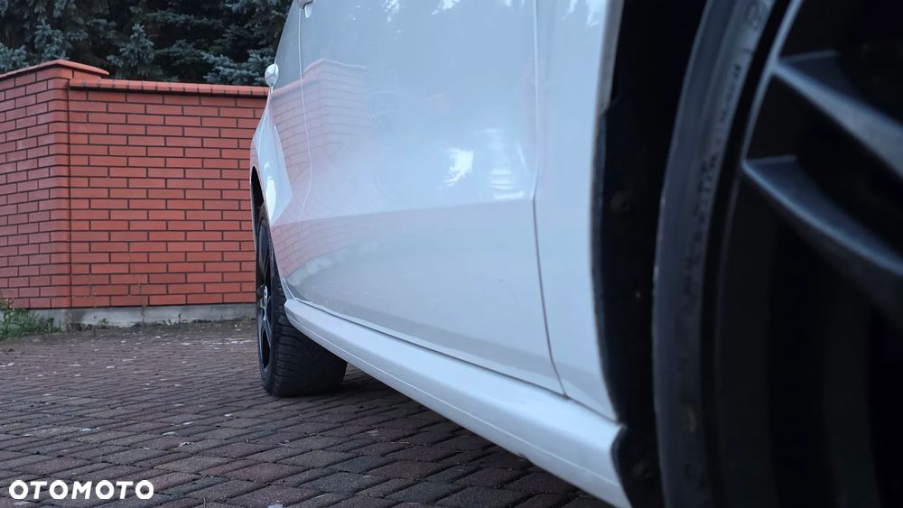 Volkswagen Polo - 12