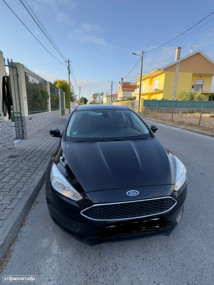 Ford Focus 1.0 EcoBoost S&S TREND - 2