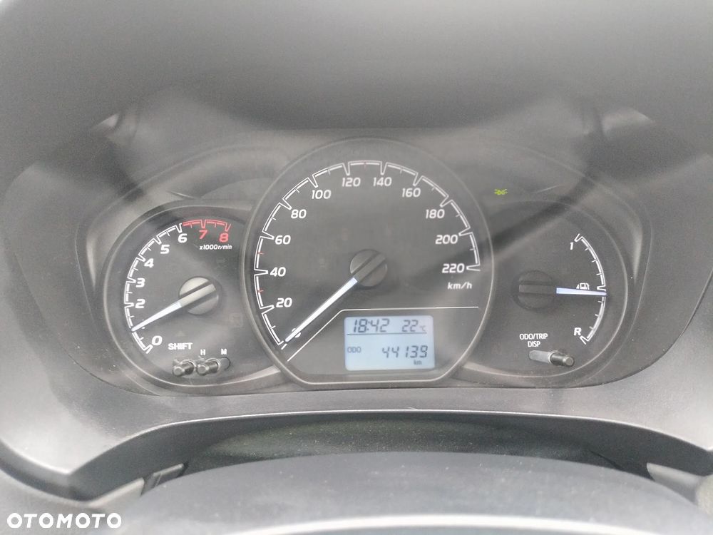 Toyota Yaris - 24