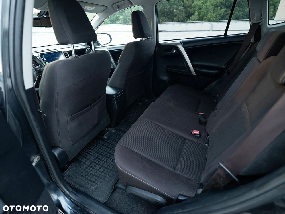 Toyota RAV4 2.0 D-4D Active - 8