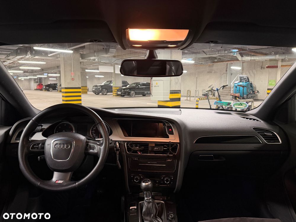 Audi A4 Avant 2.0 TDI - 9