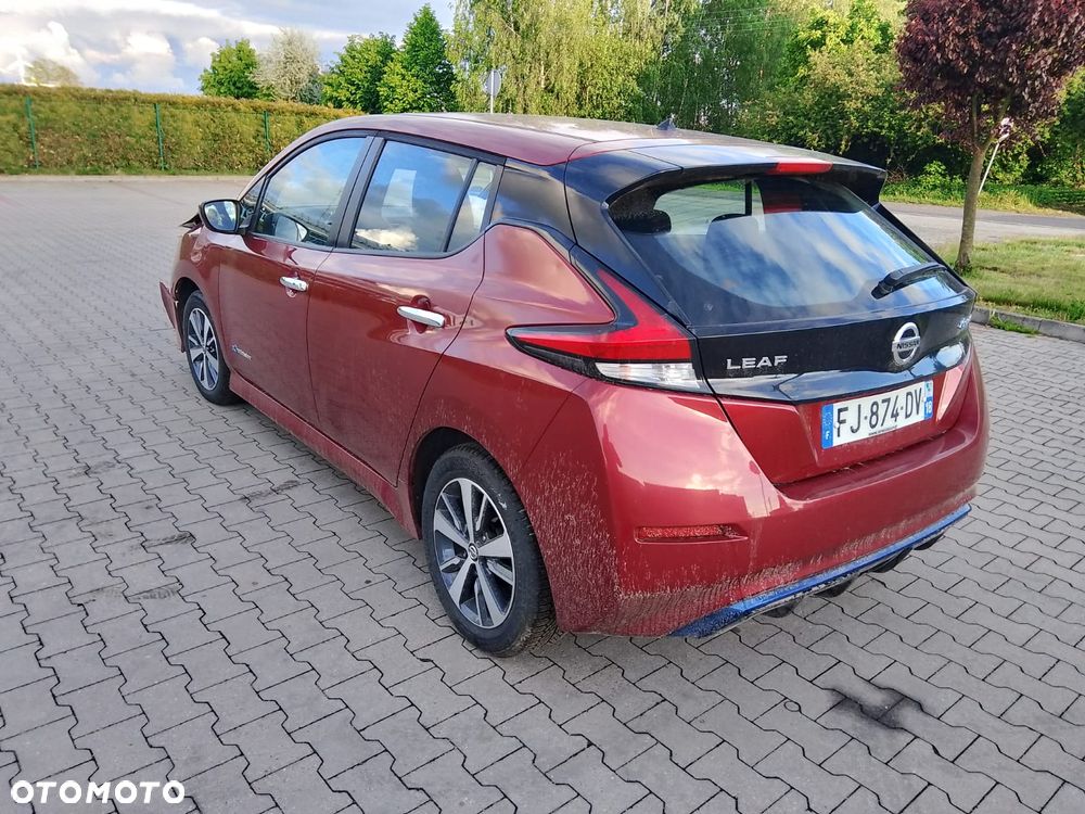 Nissan Leaf - 5