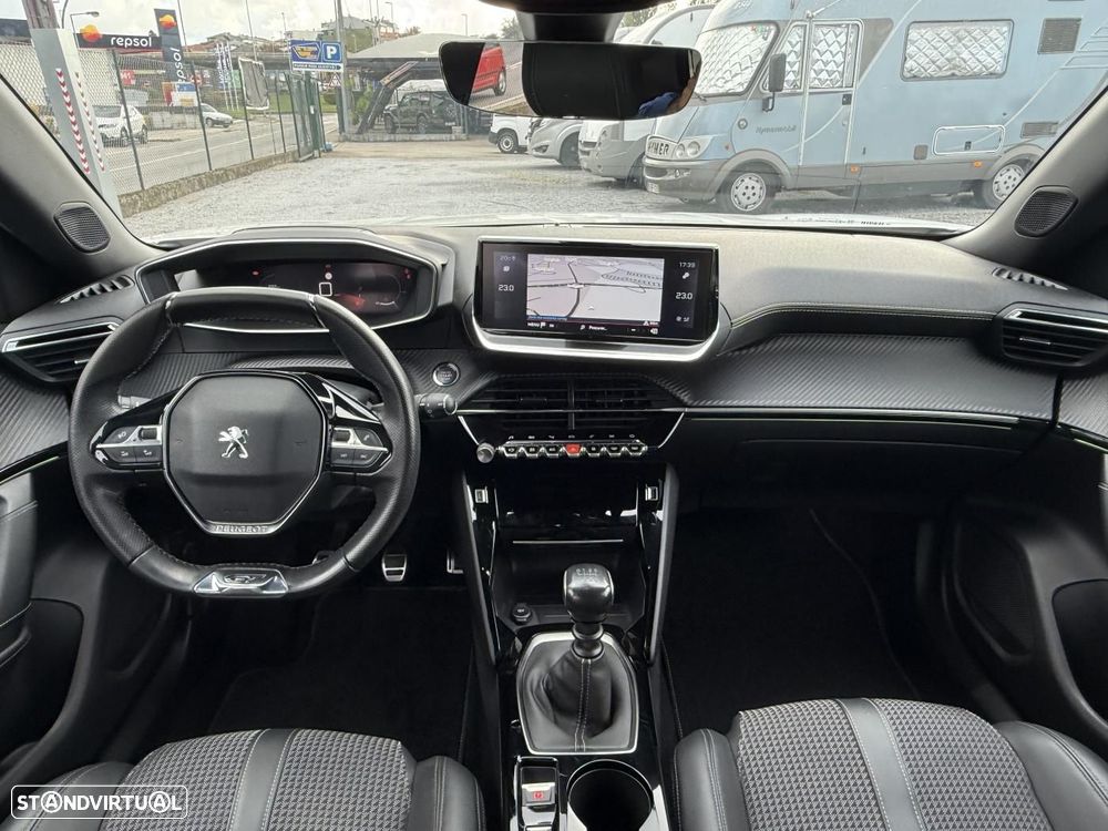 Peugeot 2008 1.2 PureTech GT Line - 36