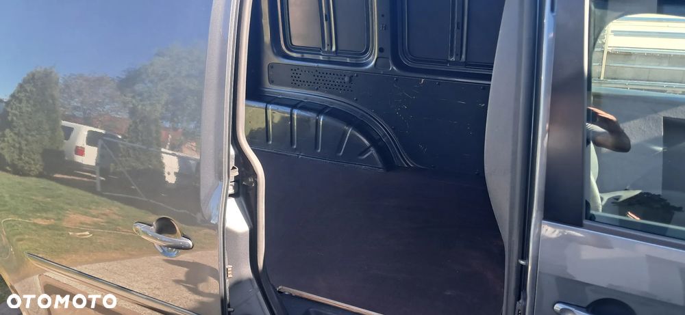 Volkswagen Caddy - 8