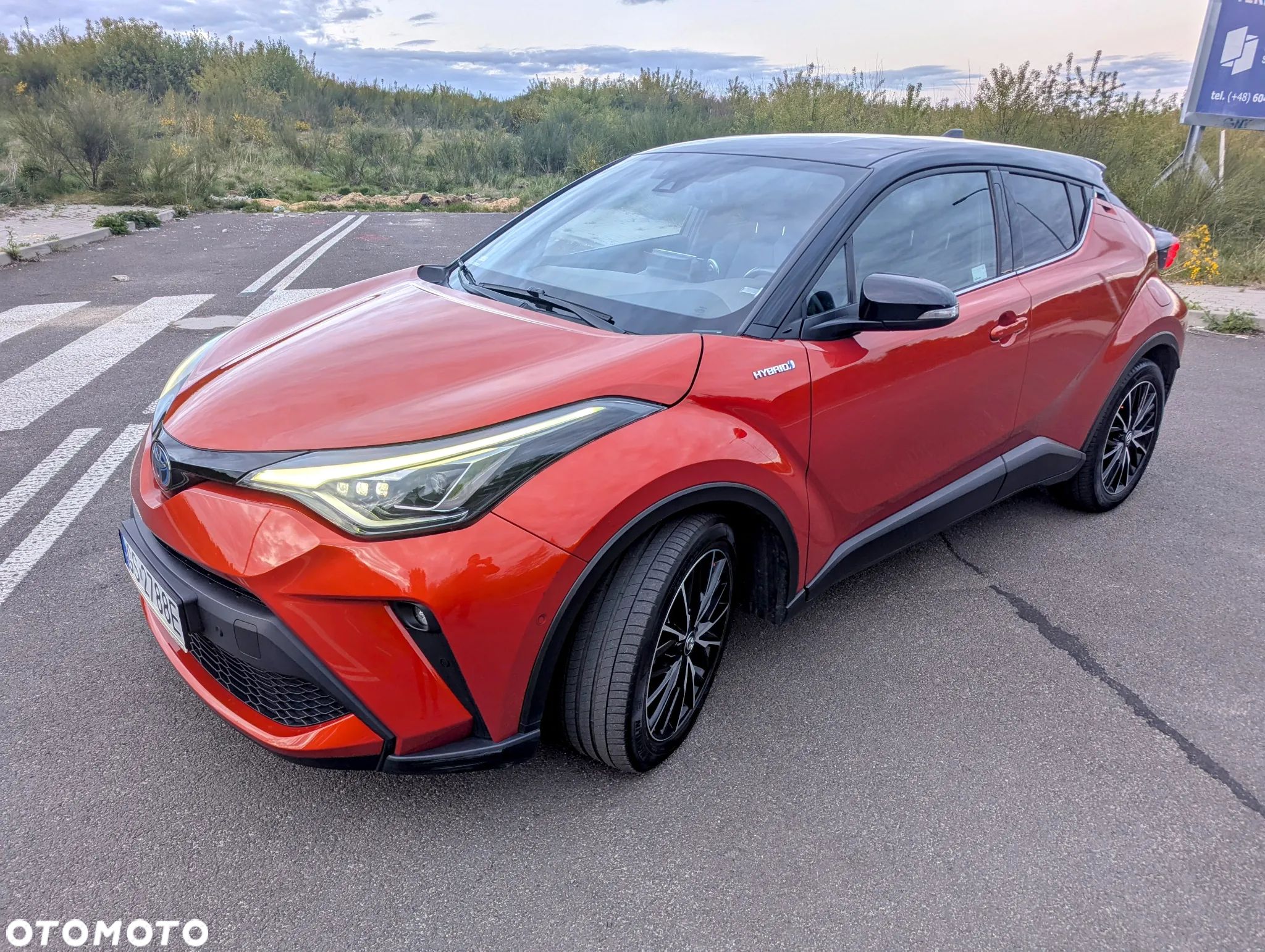 Toyota C-HR 2.0 Hybrid Selection Orange - 1