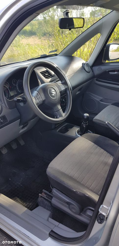 Suzuki SX4 1.5 Comfort - 11