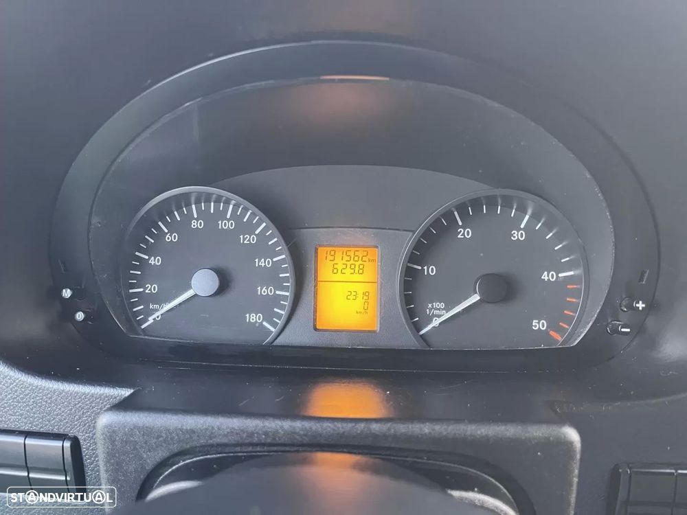 Mercedes-Benz sprinter 310 cdi longa automática - 19