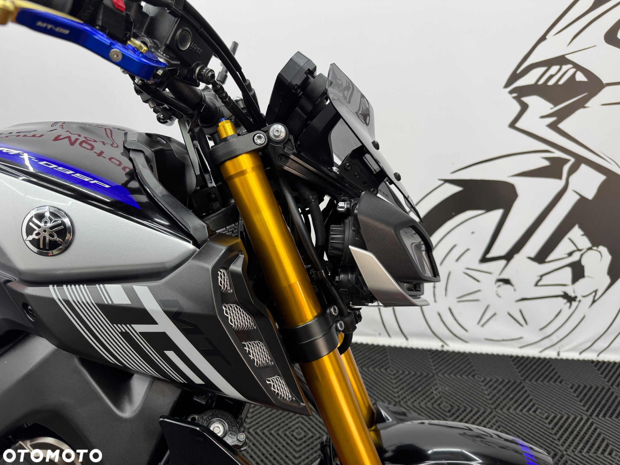 Yamaha MT - 33