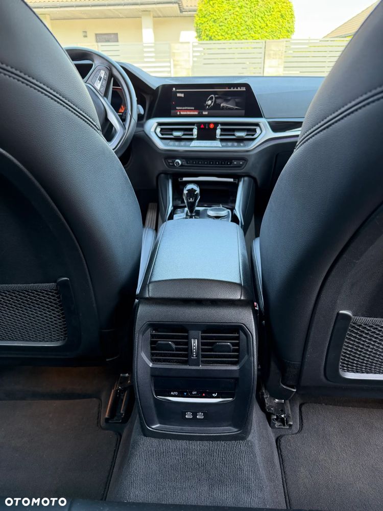 BMW Seria 3 318i Sport Line - 16