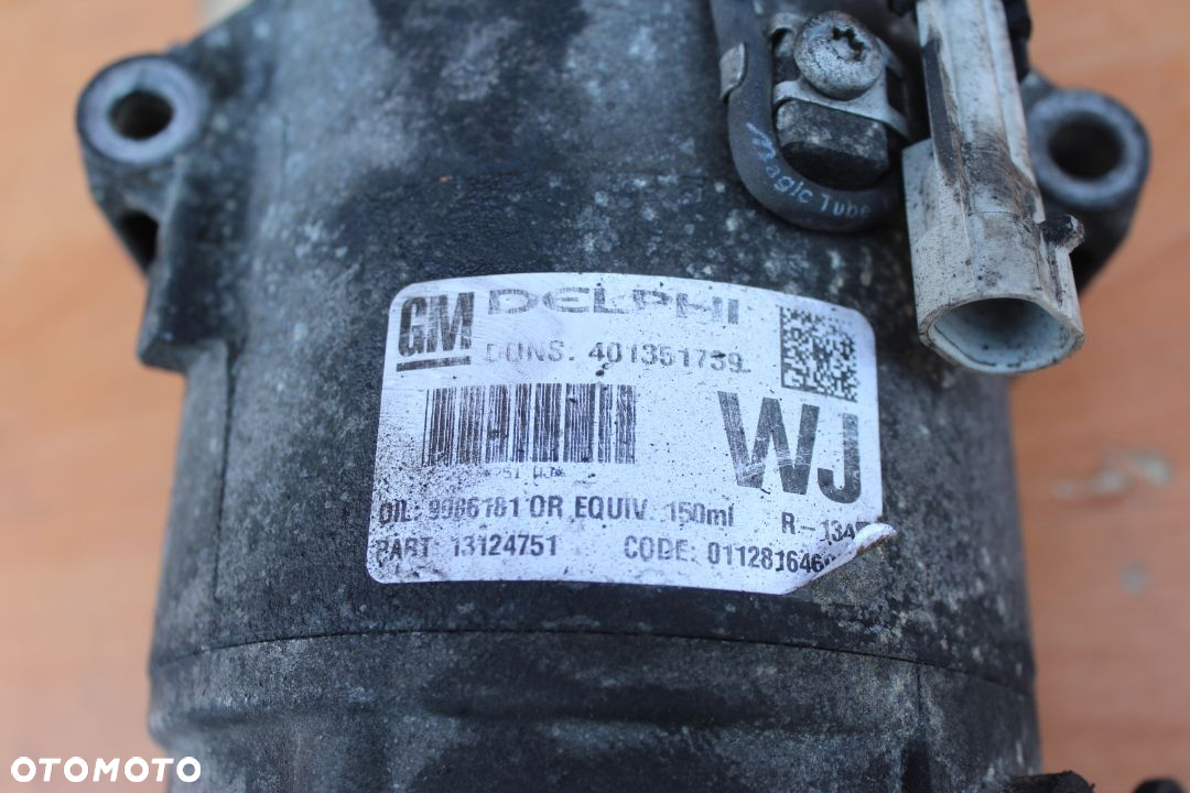 SPRĘŻARKA KLIMATYZACJI OPEL ASTRA H 1.7 CDTI 13124751 WJ - 5