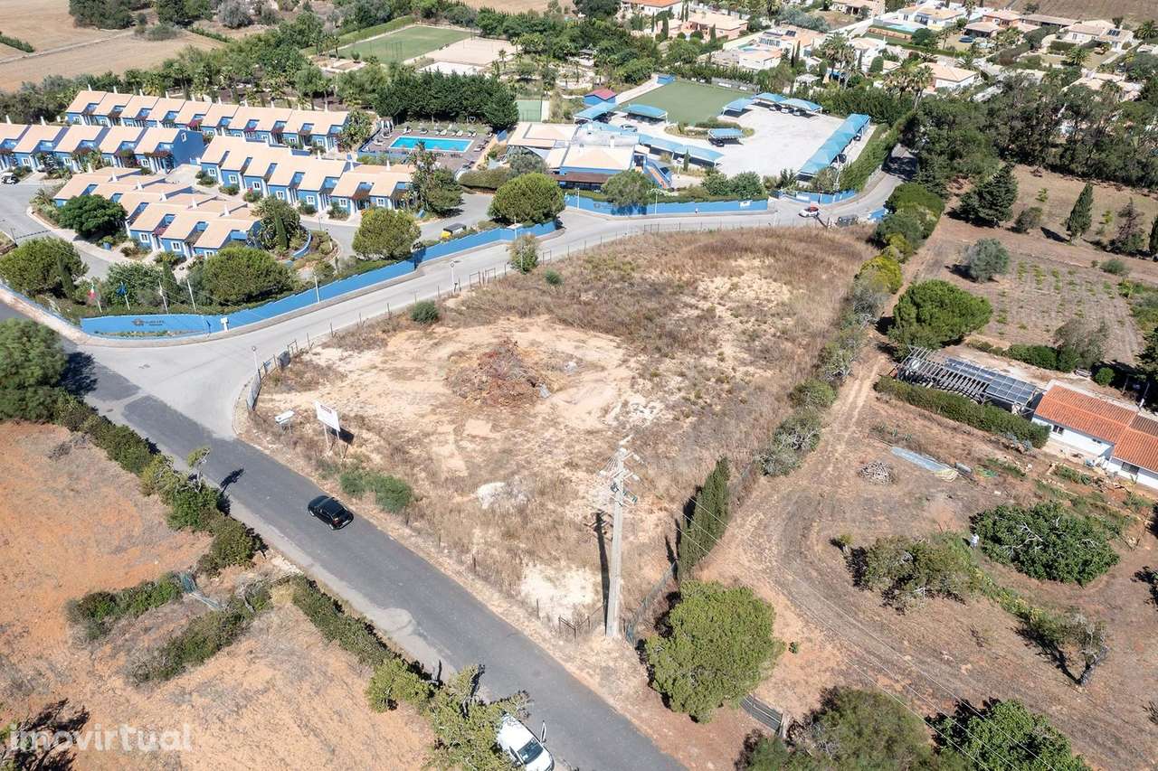 TERRENO URBANO PARA CONSTRUÇÃO COMERCIAL, PERTO DE LAGOS - Grande imagem: 5/10