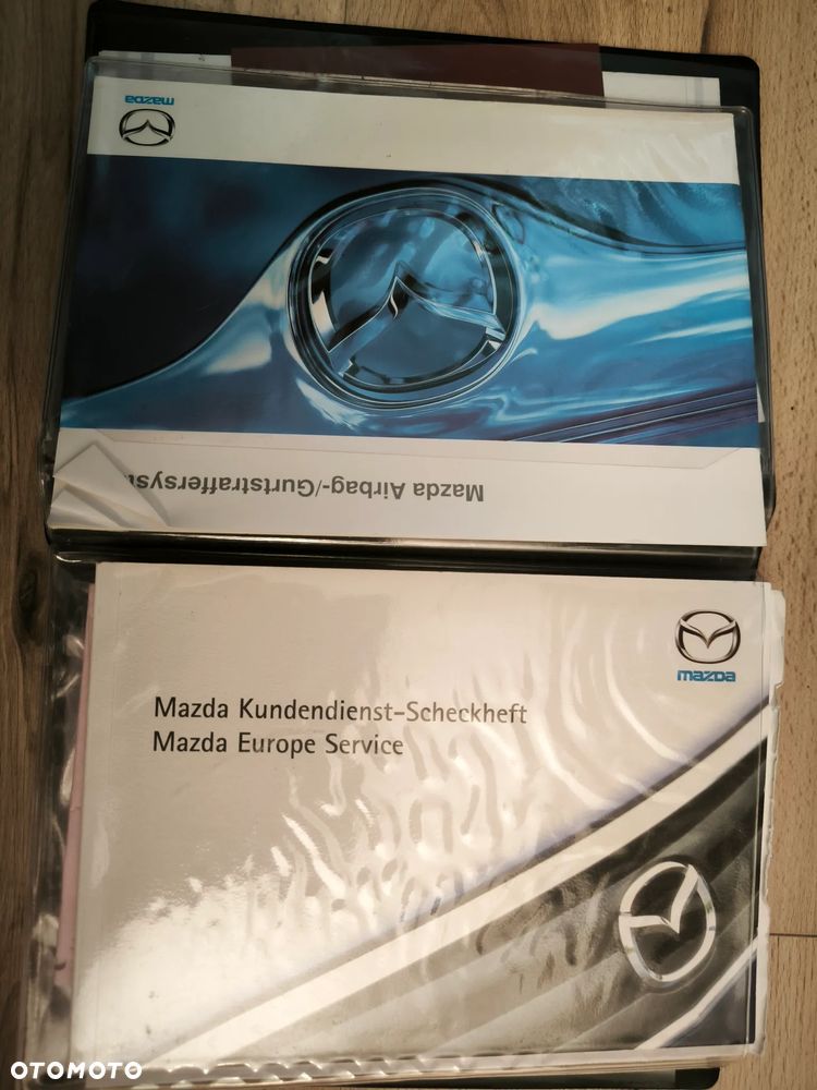 Mazda 2 - 16