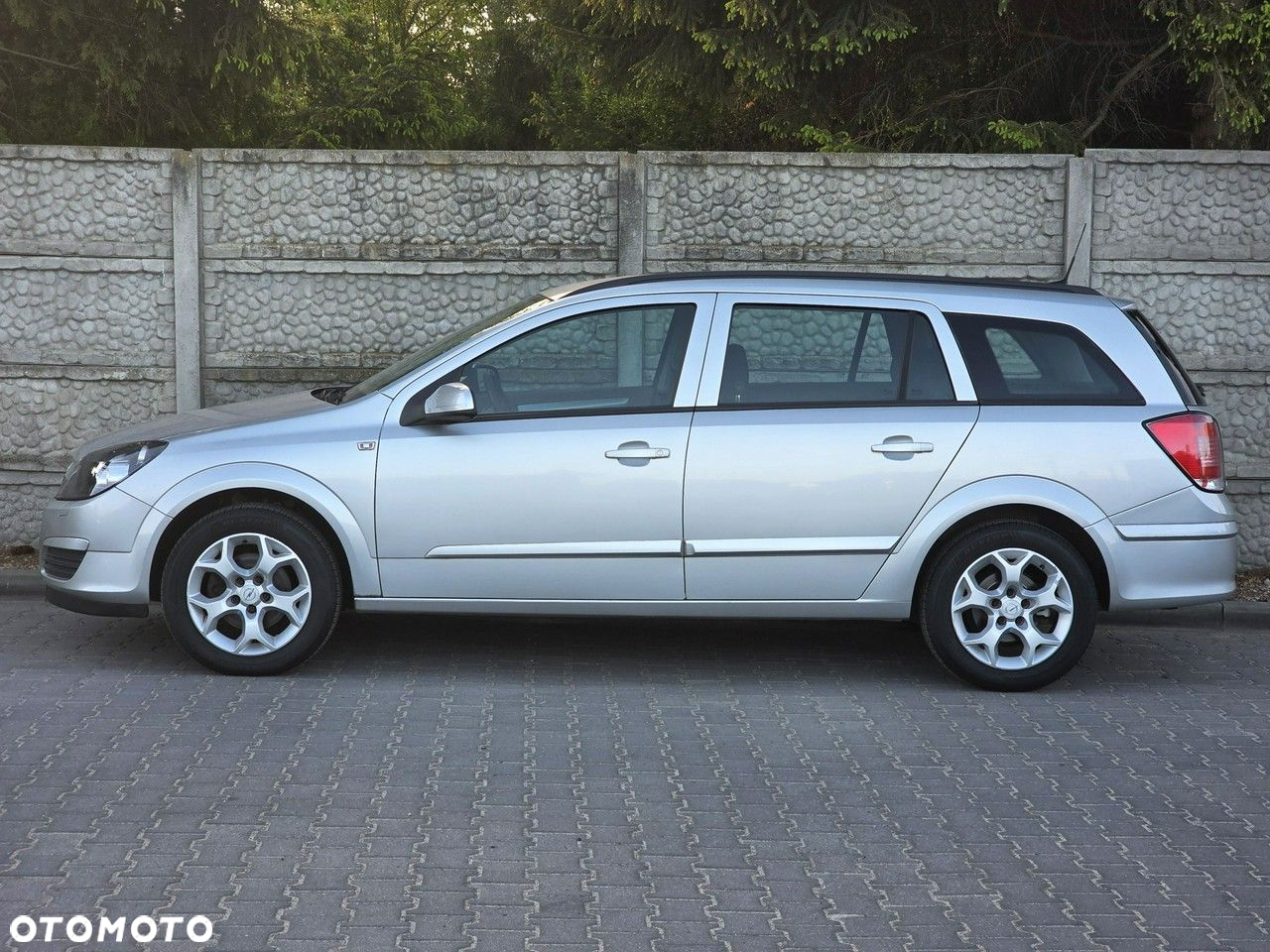 Opel Astra 1.8 Caravan Automatik - 4
